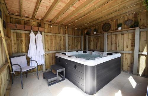 Barnstaple House | Mavis Cottage - Swanmoor Grange
