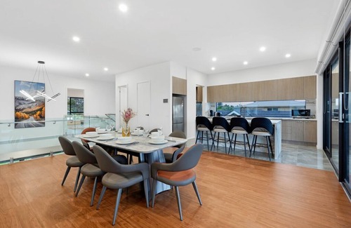 Mornington Peninsula House | MAX Entertain Beachside Retreat - New Build Home in Mornington with Amazing Pool