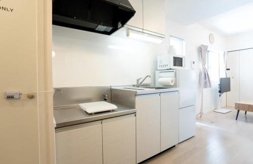 Makishi Apartment | Maxim 2-B