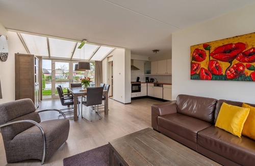 Hoofdplaat House | Maxime 292 - Kustpark Village Scaldia - Large detached holiday villa directly at the lake with spacious garden