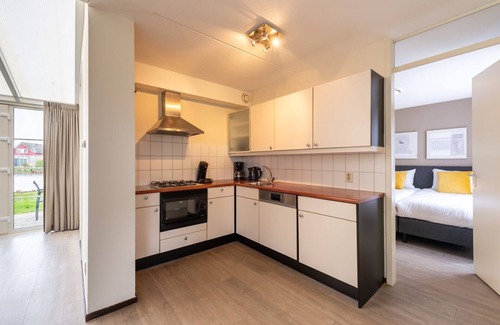 Hoofdplaat House | Maxime 292 - Kustpark Village Scaldia - Large detached holiday villa directly at the lake with spacious garden