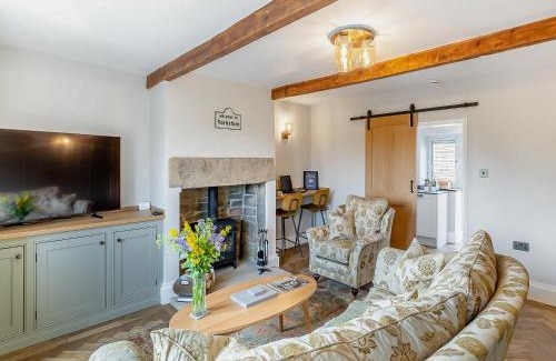 Halifax House | May Cottage