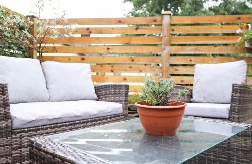 Coleford House | May Cottage, Sofa bed, Garden, Countryside