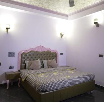 Taj Ganj Hotel | Maya Hotel & Restaurant