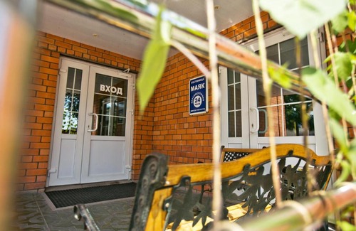 Ussuriysk Hotel | Mayak Inn