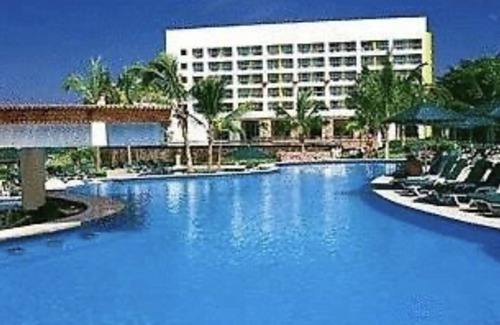 Marina Vallarta Resort | Mayan Palace at Vidanta Puerto Vallarta