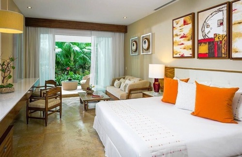 Diamante Resort | Mayan Palace Master Room at Vidanta Acapulco