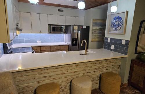 Port Aransas House | Mayan Princess 101 Beachfront Resort
