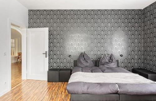 Oppum Apartment | Maybach 4-Zimmer Apartment - groß, hochwertig, nah Düsseldorf Messe