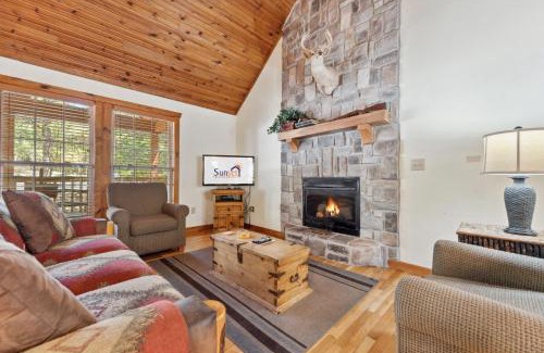 Branson West House | Mayberry Lodge Cabin