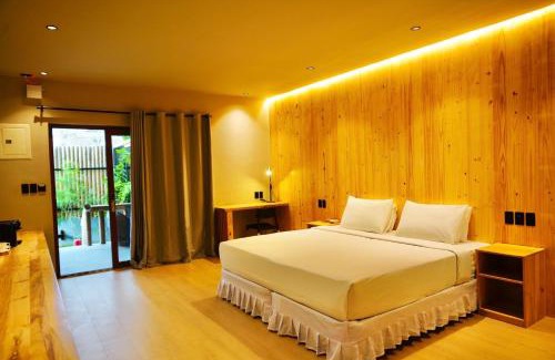 Luzon Hotel | Mayfair Garden Resort