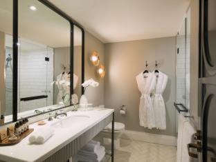 Adelaide Central Business District Hotel | Mayfair Hotel