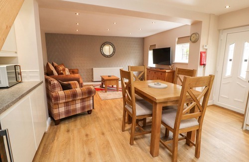 Blackpool Cottage | Mayfield Cottage