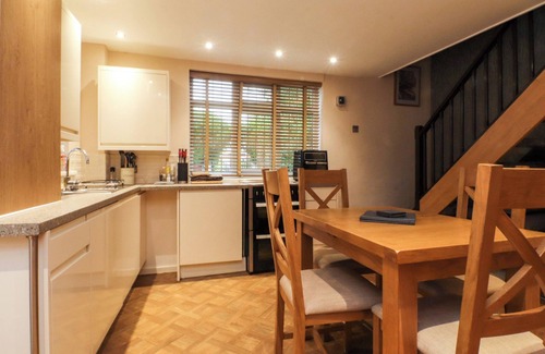 Blackpool Cottage | Mayfield Cottage