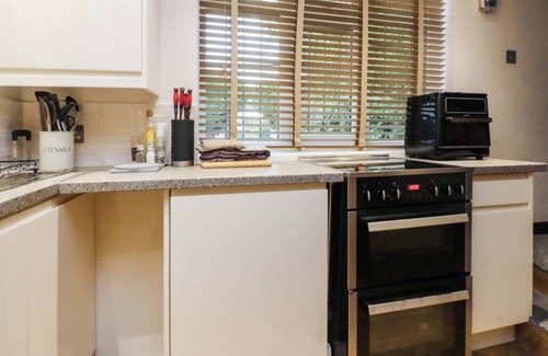 Blackpool Cottage | Mayfield Cottage