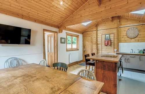 Sleaford Cottage | Mayfield Lodge - UK39917