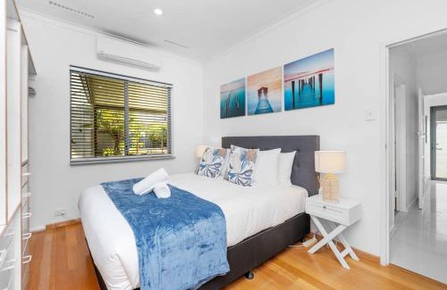 Maylands House | Maylands Coastal Vibe By Home2bnb