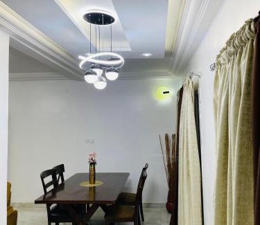 Ouakam Apartment | Mayna House