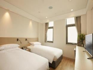 Daehangno Hotel | Mayplace Hotel