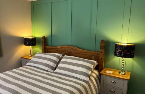 Petersfield Bed & Breakfast | Mays Cottage Bed and Breakfast