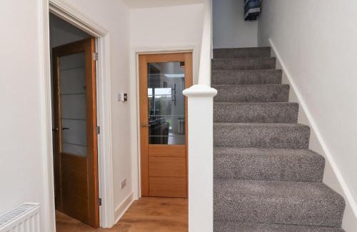 Seahouses House | Maywood