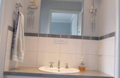 Warrenben House | MAZZA BAY RETREAT - Close to Beaches & Innes National Park