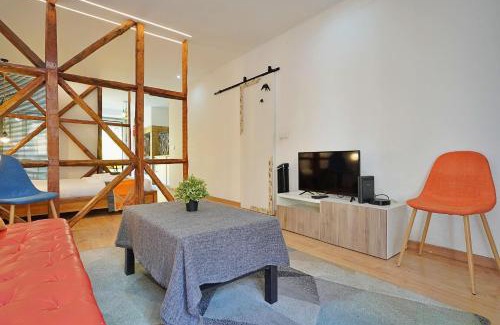 Santo Amaro Apartment | Mbird LX Yard Studio