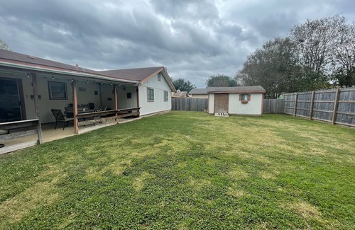 North San Antonio - SAT House | McAllister Park Family Ranch House