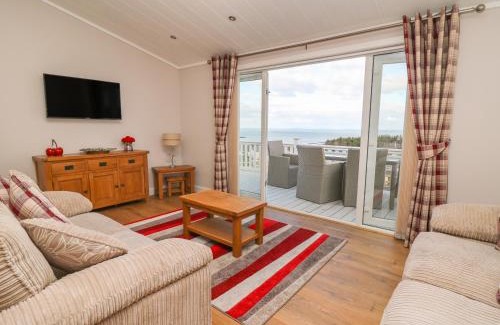 Borth House | McAuliffe Lodge