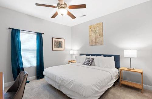 Chattanooga House | McCallie Dugout- 5 mins to Zoo, 10 Mins to Downtown!