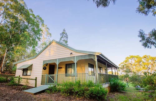 Pokolbin Cottage | McDonald cottage - wine country getaway