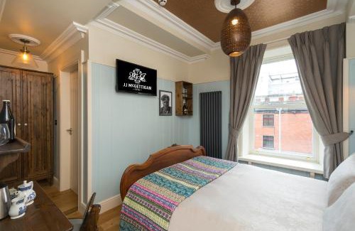City Centre Dublin Hotel | McGettigan's Townhouse - Olives & Figs Bistro