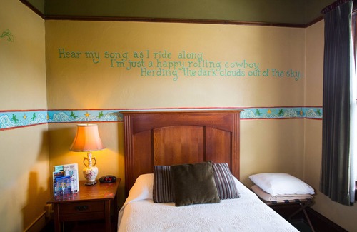 Eliot Hotel | McMenamins White Eagle