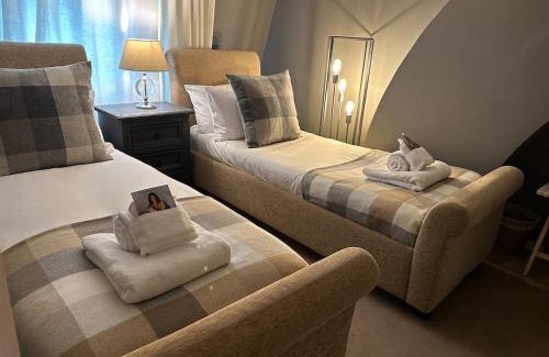 Harnham House | Meadow Cottage