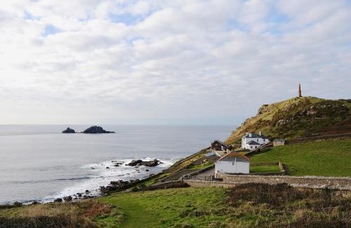 St Just House | Meadow Cottage