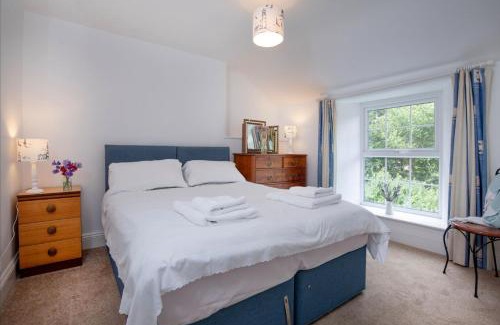 Mylor Churchtown House | Meadow House