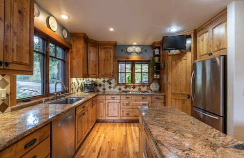 Truckee House | Meadow Magic: Tranquil 4BR+ Retreat Backing onto Open Space!