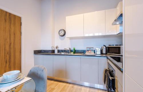 Offerton Apartment | Meadow Mill Apartments by Staycay