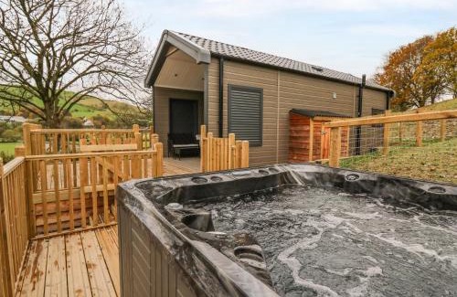 Llandrindod Wells House | Meadow Retreat