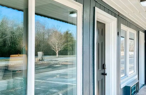 Townsend Apartment | Meadow Room at The Trailblazer Unit 3