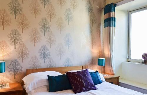 Staveley House | Meadowbank Lodge