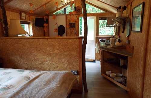 Corsham Bed & Breakfast | Meadowbrook Cottage B&B