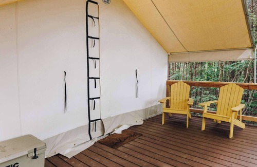 Primrose RV Rental | Meadowlark's Nest-Lux Camping Tent in The Gorge