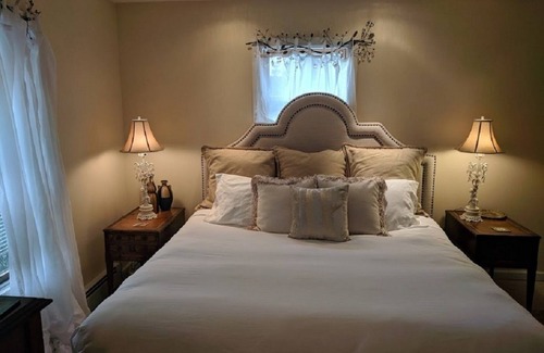 Arkville Bed & Breakfast | Meadowood Inn