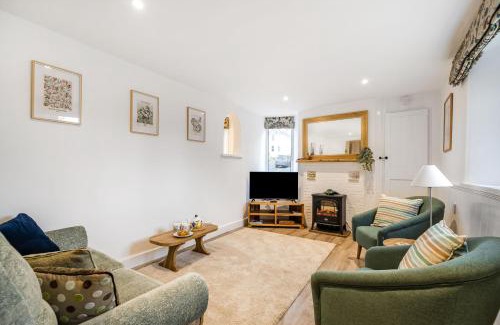 Charmouth House | Meads Cottage