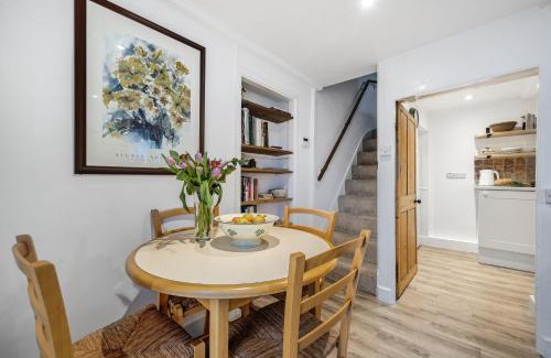 Charmouth House | Meads Cottage