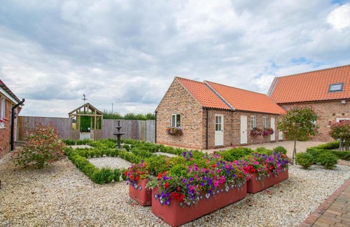 North Somercotes Bed & Breakfast | Meals Farm - Courtyard Room