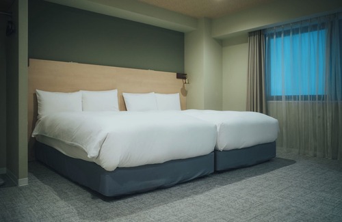 Shinsaibashi Hotel | Meander Osaka
