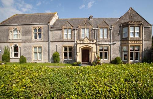 Meare House | Meare Manor
