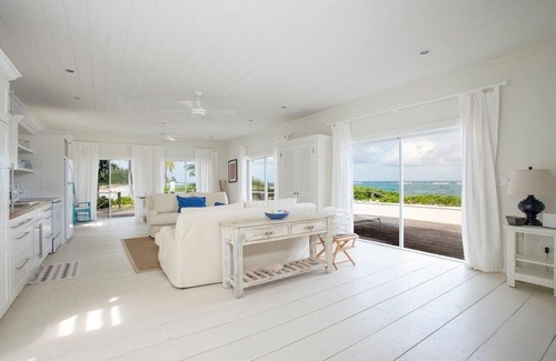 Governor's Harbour House | Med Point 1 Bedroom Home
